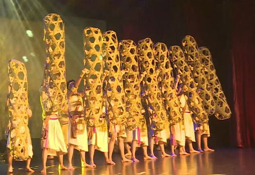 都 康 汶三城文化聯(lián)盟暨戰(zhàn)略合作文藝匯演在都江堰市工人文化館隆重舉行